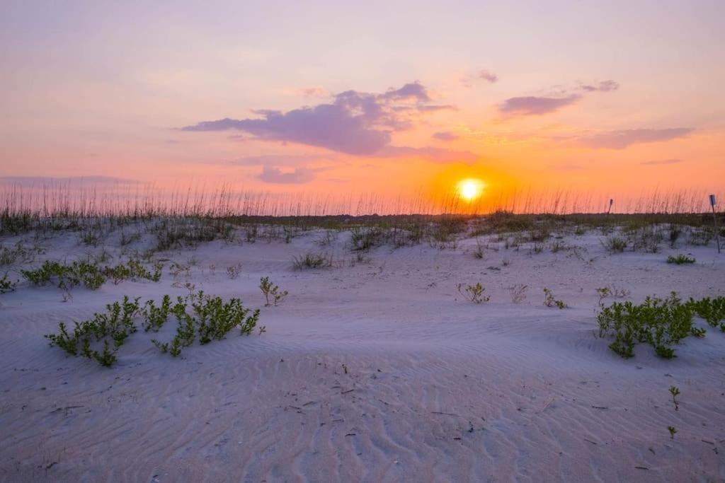 Southern Charm Of Holden Beach Exterior foto